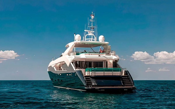 Аренда мега яхты 	Sunseeker 115 Predator в Сочи